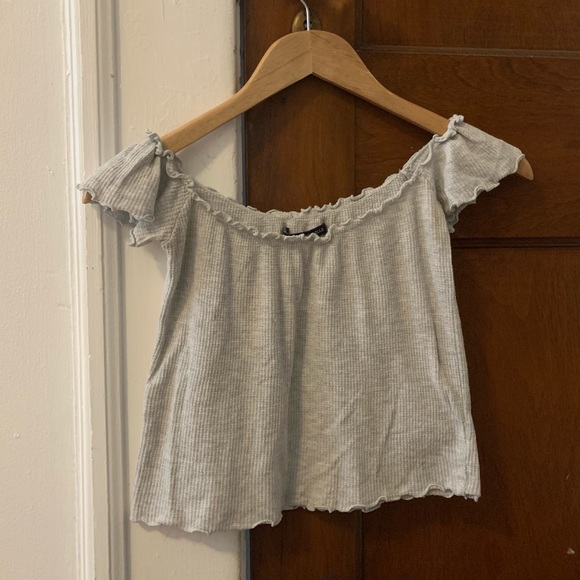 Brandy Melville off the shoulder top - Picture 2 of 3